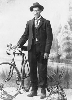 (Photograph Hud-fam-281)